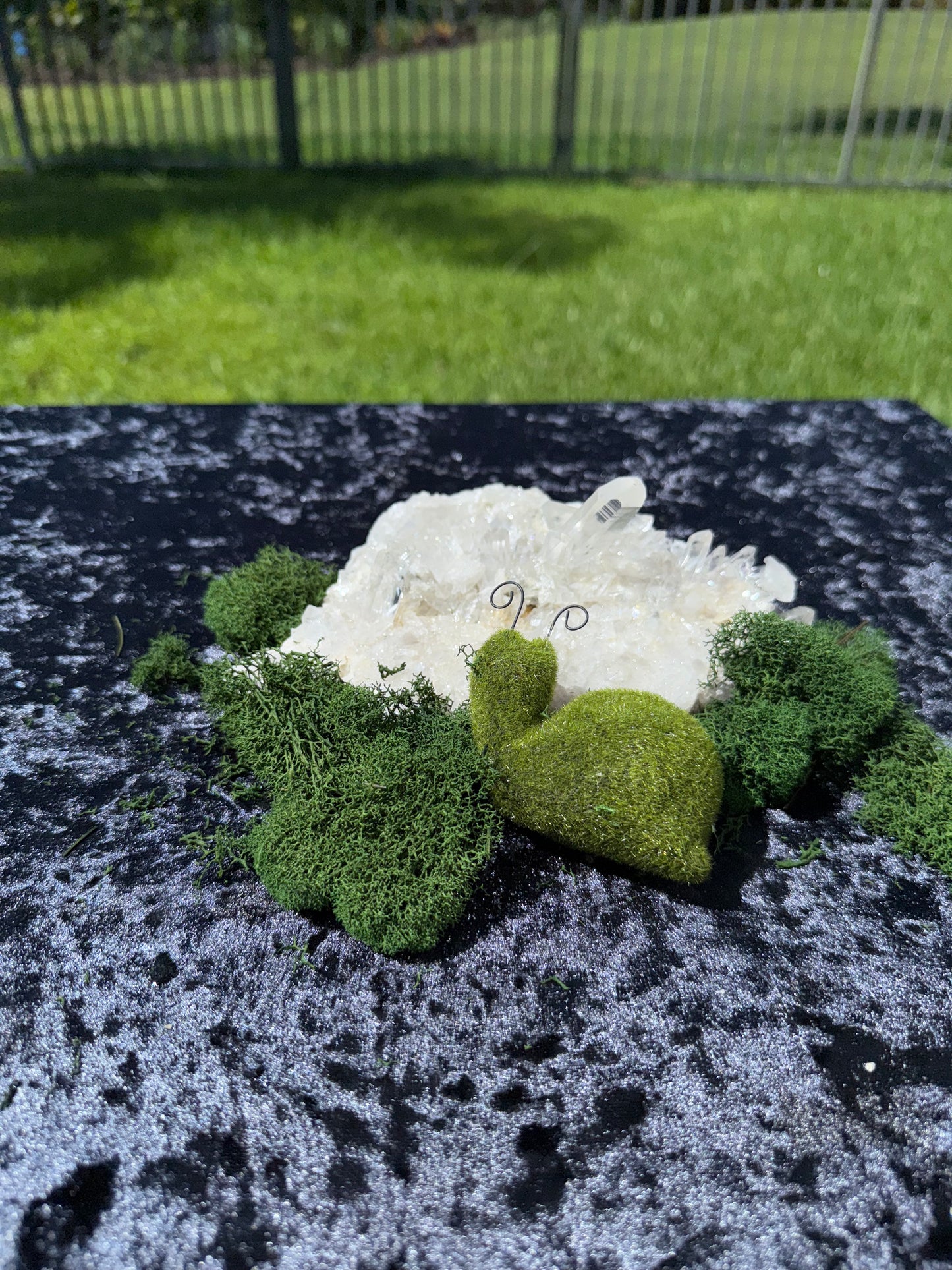 X-Large Quartz Altar Stone – Large Natural Crystal for Aquariums 'N Terrariums