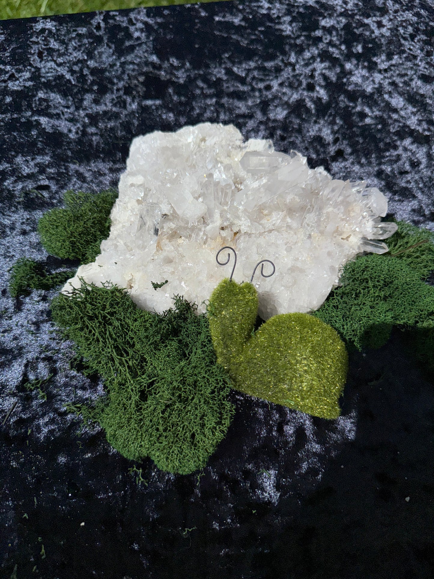 X-Large Quartz Altar Stone – Large Natural Crystal for Aquariums 'N Terrariums