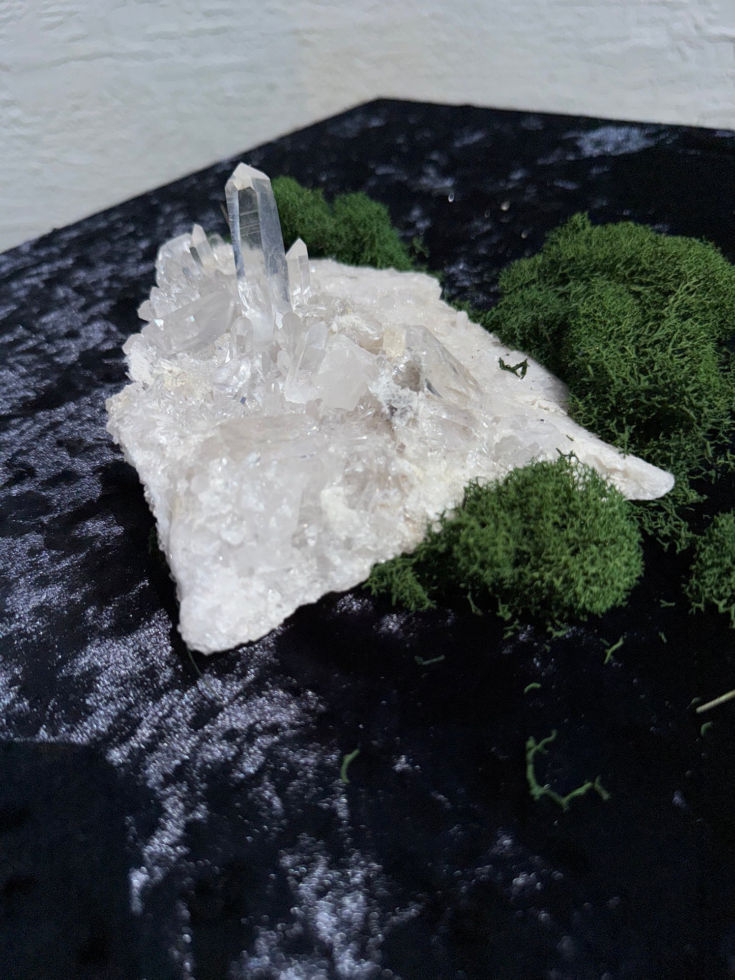 X-Large Quartz Altar Stone – Large Natural Crystal for Aquariums 'N Terrariums